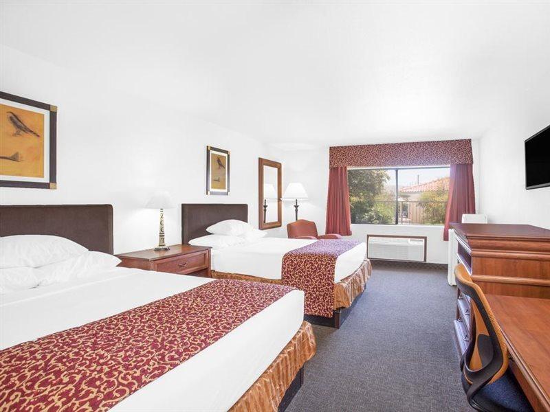 Hotel Ramada By Wyndham Barstow Exterior foto